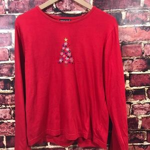 Carolyn Taylor shirt top Christmas tree  holiday